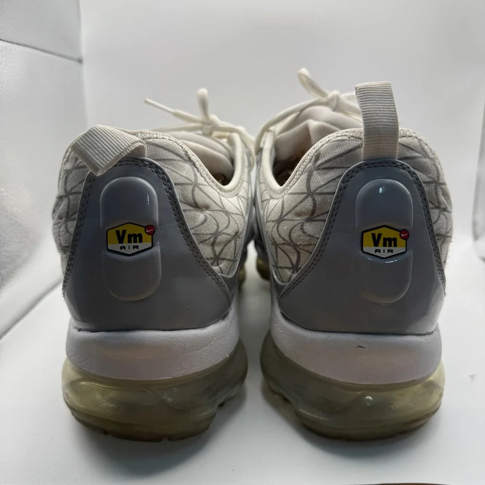 Nike Air VaporMax Plus Geometric Wolf Grey White 924453-106 Men's Size 13